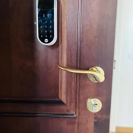 Guest House *