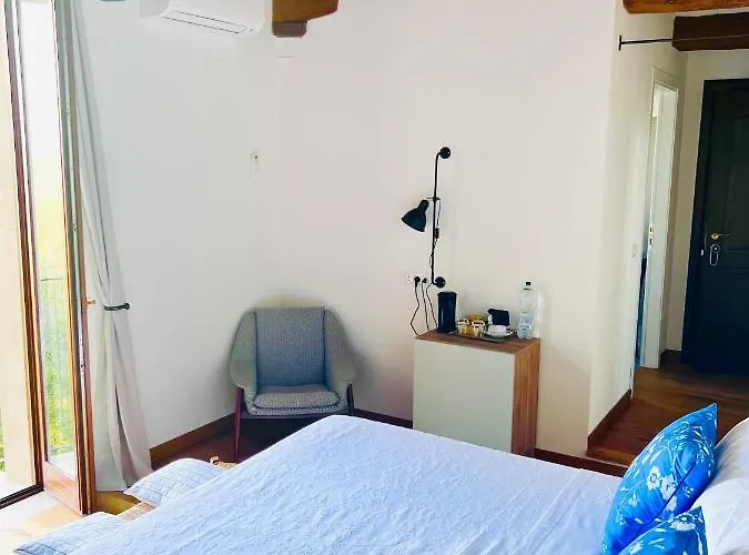 招待所 Guest House